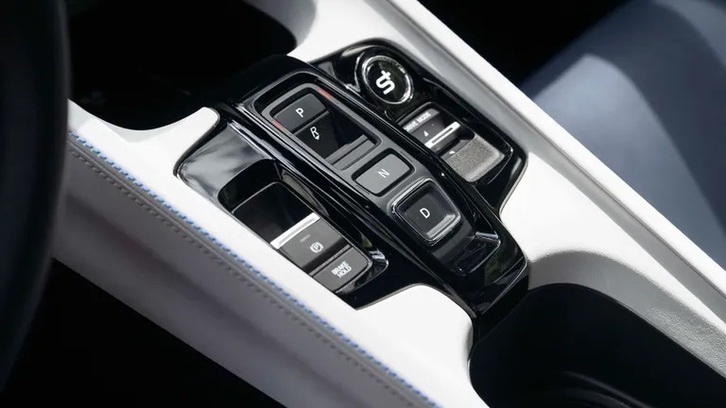 Cụm đồng hồ kỹ thuật số hiển thị thông số thể thao trên xe Honda Prelude