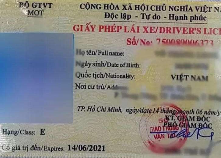 GPLX hạng E là loại giấy phép dành cho tài xế xe khách chuyên nghiệp vận hành xe trên 30 chỗ