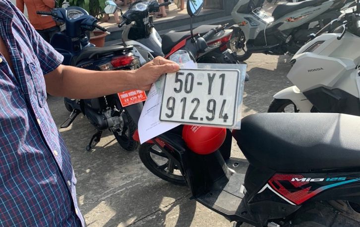 Lực lượng CSGT xử lý và tịch thu phương tiện cũ nát không đảm bảo an toàn, thu hồi biển đăng ký xe