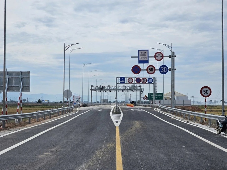Thông xe cao tốc Bắc Nam qua Phú Yên tác động tích cực đến thị trường ô tô và du lịch lữ hành