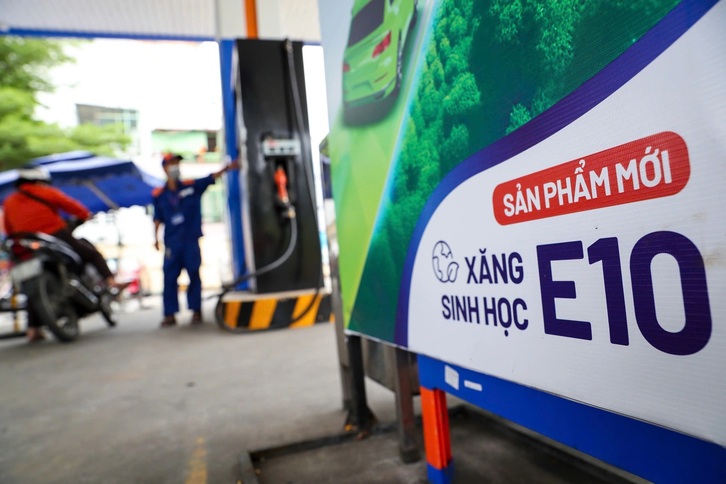 Người dùng ô tô đời cũ cần cẩn trọng kiểm tra hệ thống ống dẫn khi chuyển sang sử dụng xăng sinh học E10