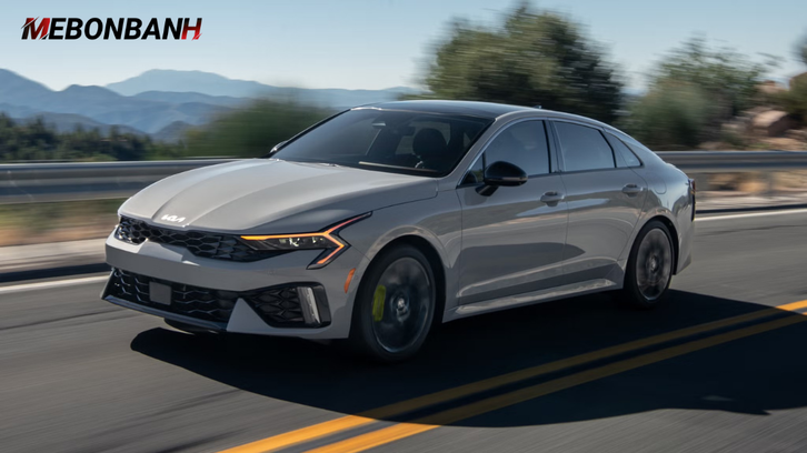 Kia K5 là mẫu sedan phù hợp cho những ai yêu thích phong cách thiết kế thể thao