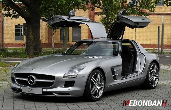 Mercedes SLS AMG