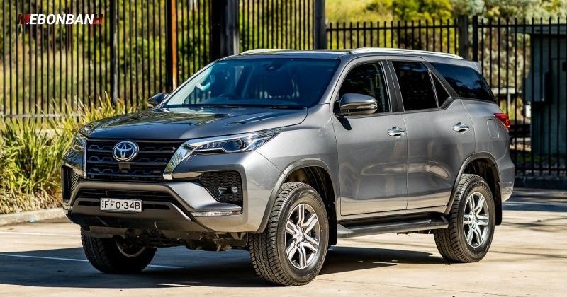 Bảng giá xe Toyota mới nhất 2026: Cập nhật chi phí lăn bánh và đánh giá chi tiết 3 Toyota Fortuner – SUV 7 chỗ đa dụng và mạnh mẽ