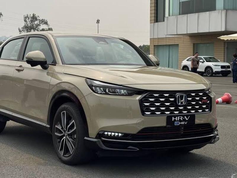 Chi tiết giá lăn bánh phiên bản HR-V e:HEV RS Hybrid