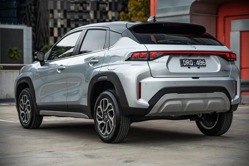 Ngoại thất cá tính: Phong cách SUV Coupe khác biệt