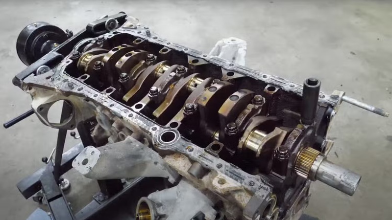 Giải mã khối động cơ 2JZ huyền thoại từ nhà Toyota 7 Đánh giá độ bền bỉ qua các bài kiểm tra rã máy thực tế